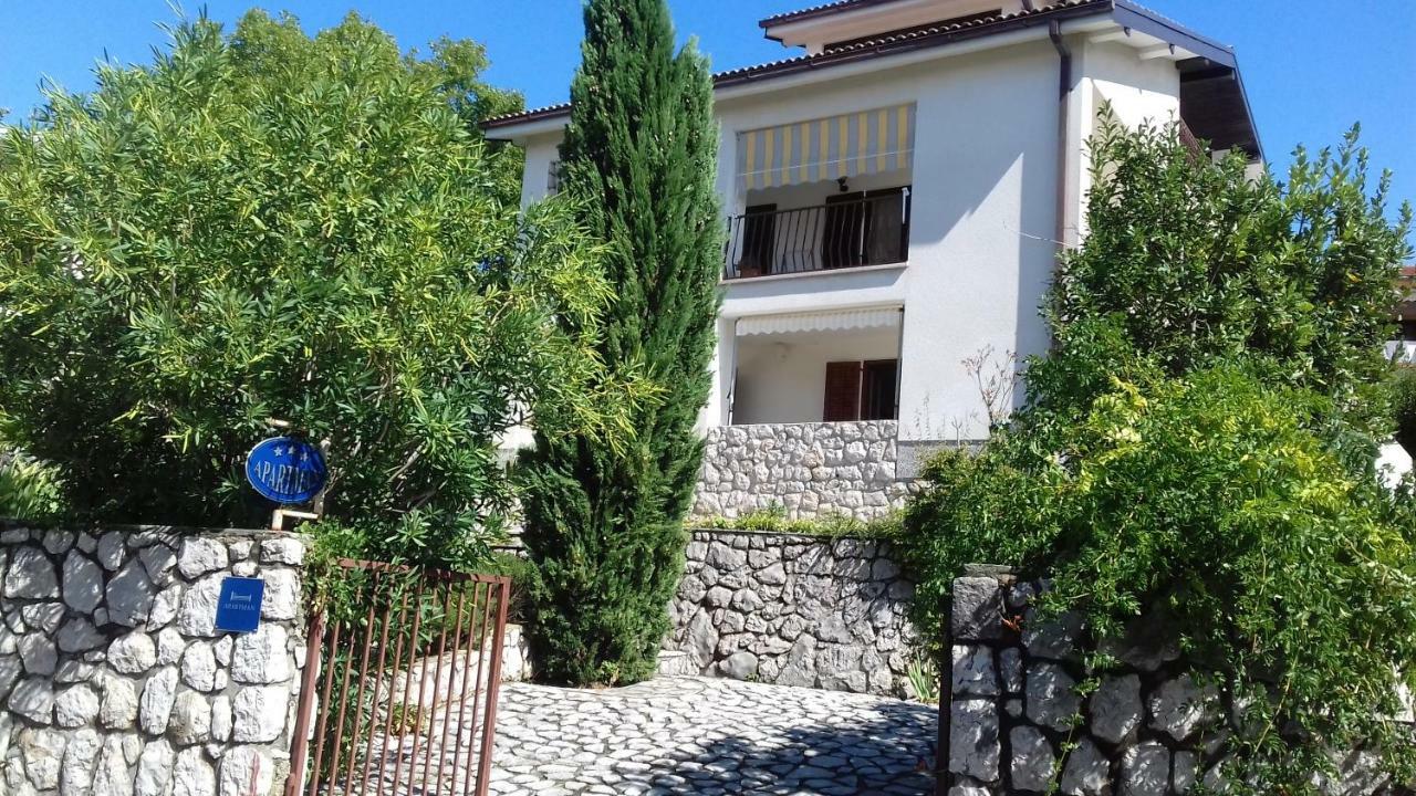 Apartments 4U Omišalj Екстериор снимка